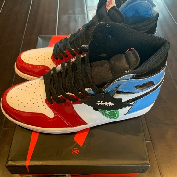 Jordan 1 Mid Fearless UNC/CHI - Picture 3 of 4